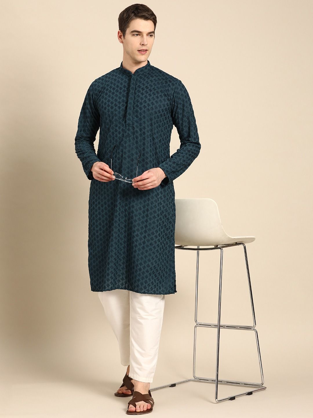 Buy Navy Blue & White Angrakha Lucknowi Chikankari Casual Georgette Kurti  Online at Kiko Clothing